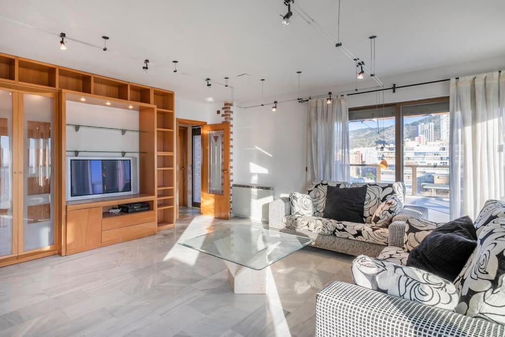 Апартаменты Atico Con Gran Terraza Бенидорм Экстерьер фото