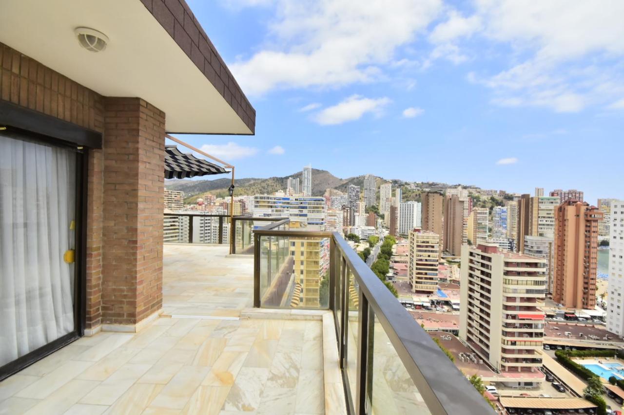 Апартаменты Atico Con Gran Terraza Бенидорм Экстерьер фото